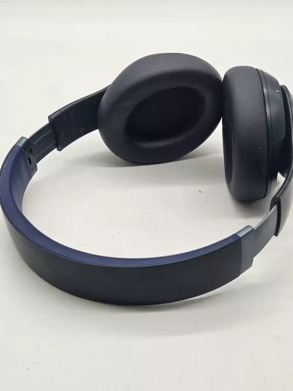 SLUCHAWKI APPLE BEATS STUDIO PRO ETUI