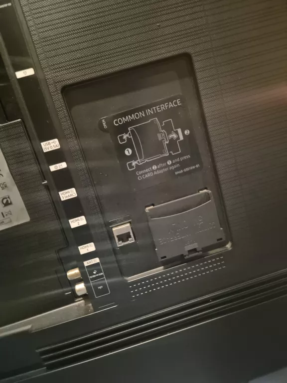 telewizor-led-samsung-ue55au7172u-55-4k-uhd-typ-telewizora-211486-250142