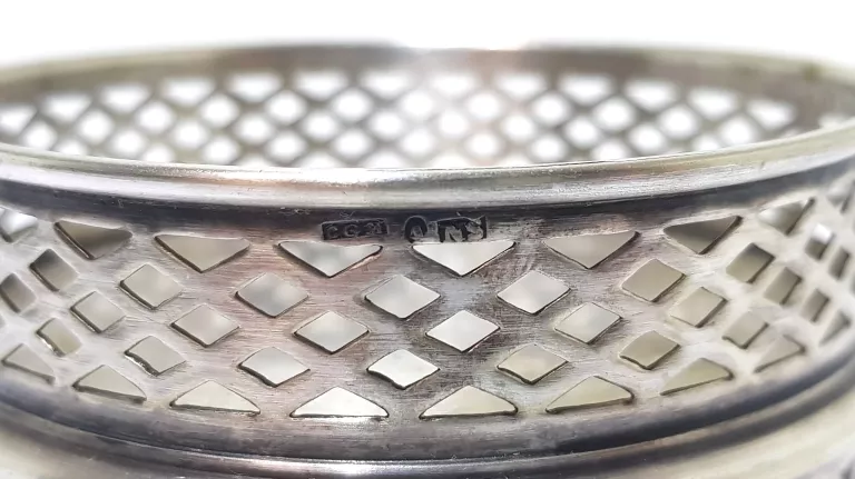 DWIE SREBRNE PODSTAWKI NP.POD BUTELKĘ WINA PR925 ŚREDNICA WEWN7,5CM 103,6G