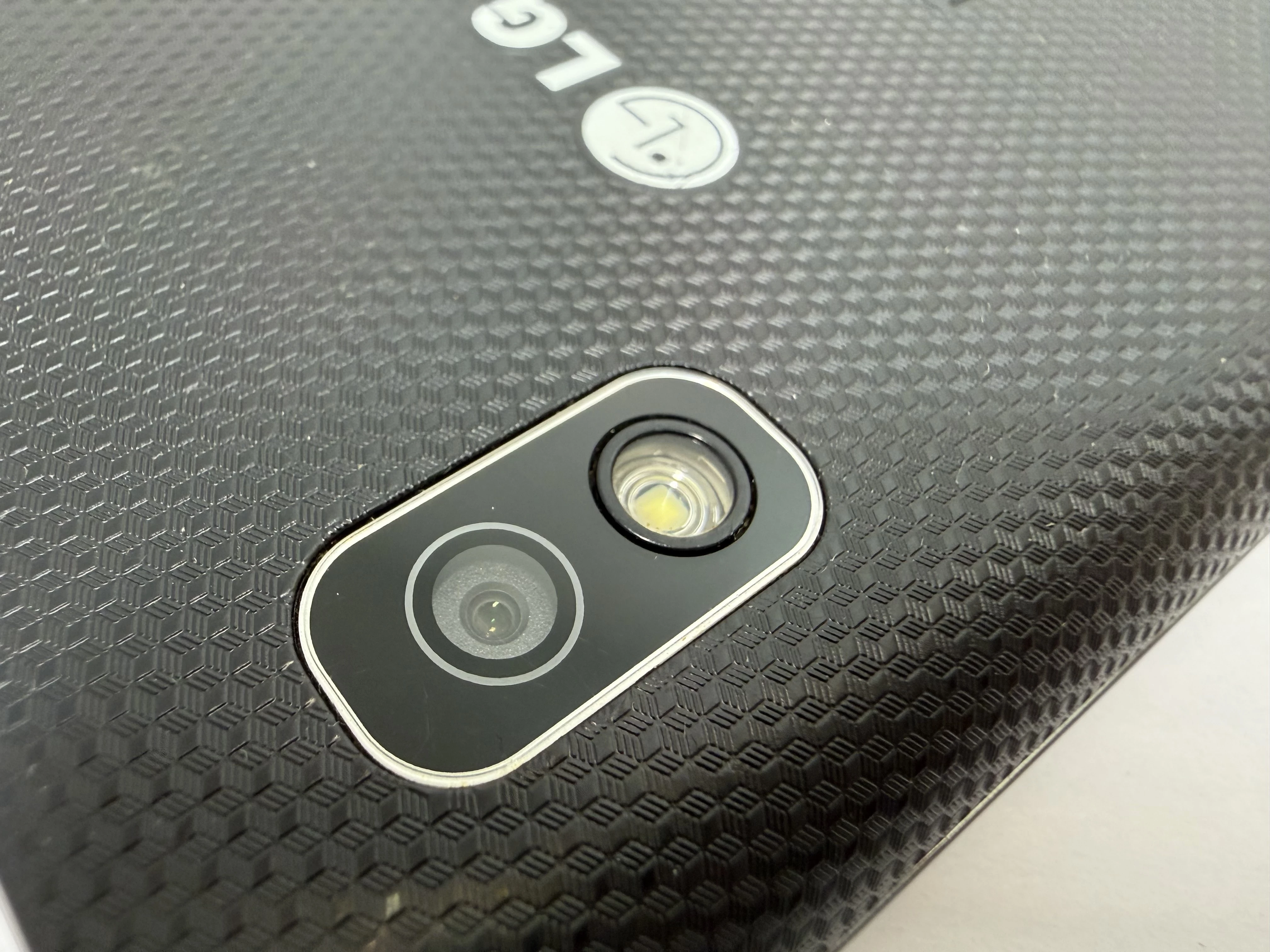 telefon-lg-e610-transmisja-danych-217-128