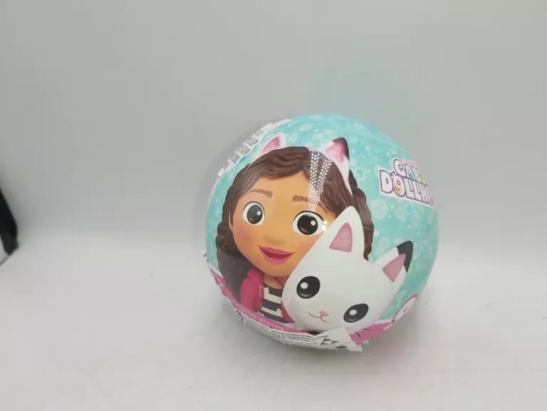 kula-zuru-5-surprise-gabbys-dollhouse-5-niespodzianek-koci-domek-gabi-stan-11323-2