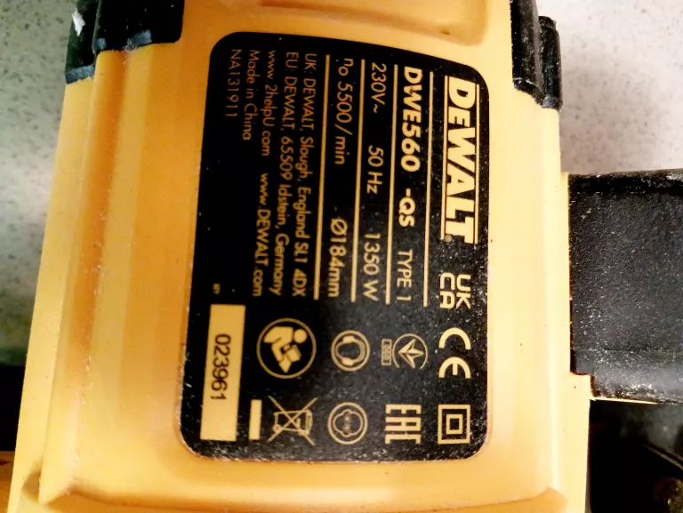 PILARKA TARCZOWA DEWALT DWE520