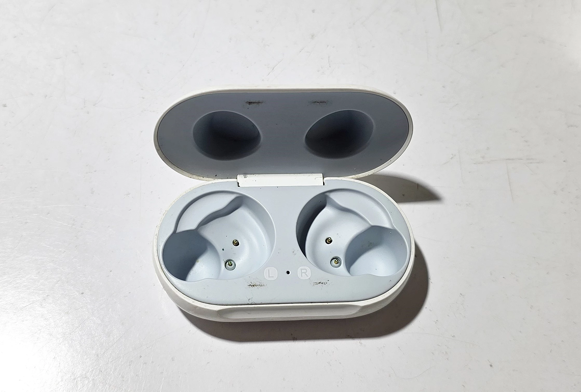 sluchawki-samsung-galaxy-buds-bialy-kod-producenta-sm-r170nzwaxeo