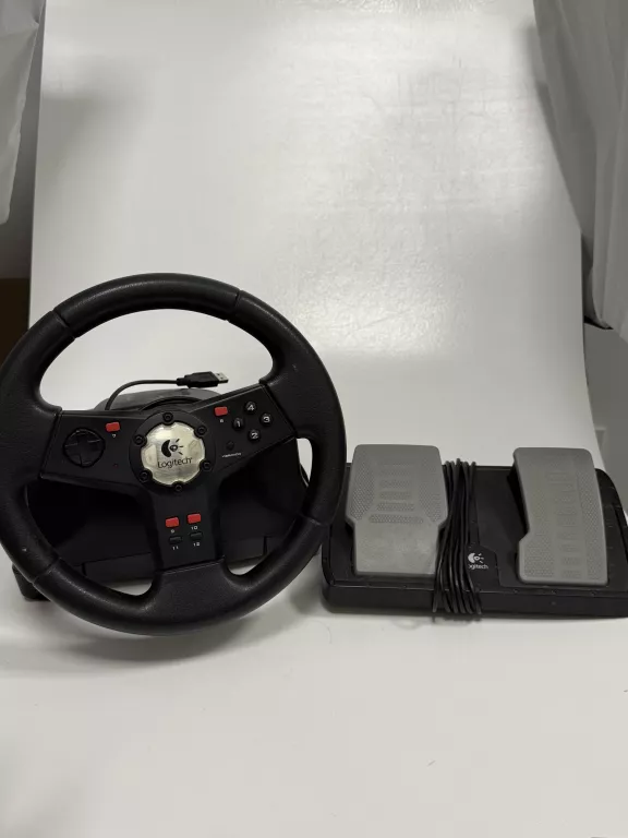 KIEROWNICA Z PEDAŁAMI LOGITECH