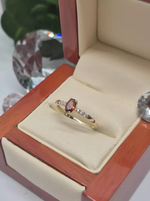 PIĘKNY ZŁOTY PIERŚCIONEK 585 1,33G