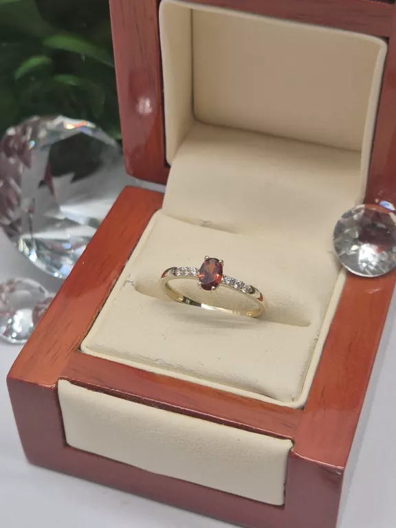 PIĘKNY ZŁOTY PIERŚCIONEK 585 1,33G