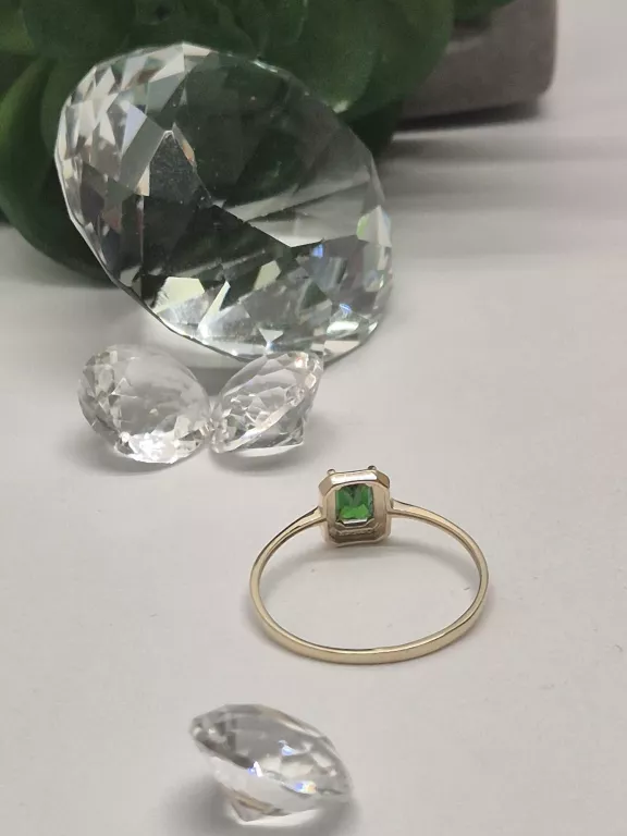 PIĘKNY ZŁOTY PIERŚCIONEK 585 1,20G