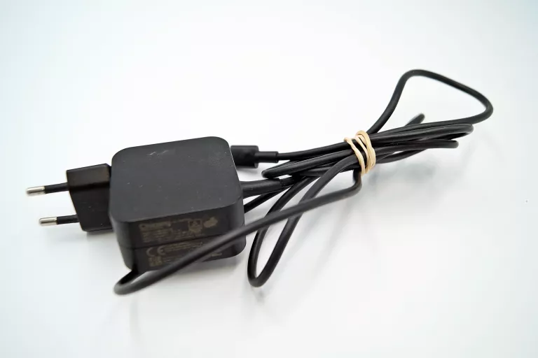 ZASILACZ ŁADOWARKA DO LAPTOPA USB-C PD 45W CHICONY W20-045N1B 20V 2.25A