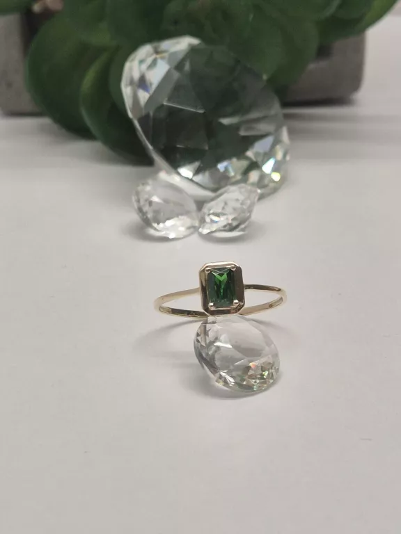 PIĘKNY ZŁOTY PIERŚCIONEK 585 1,20G