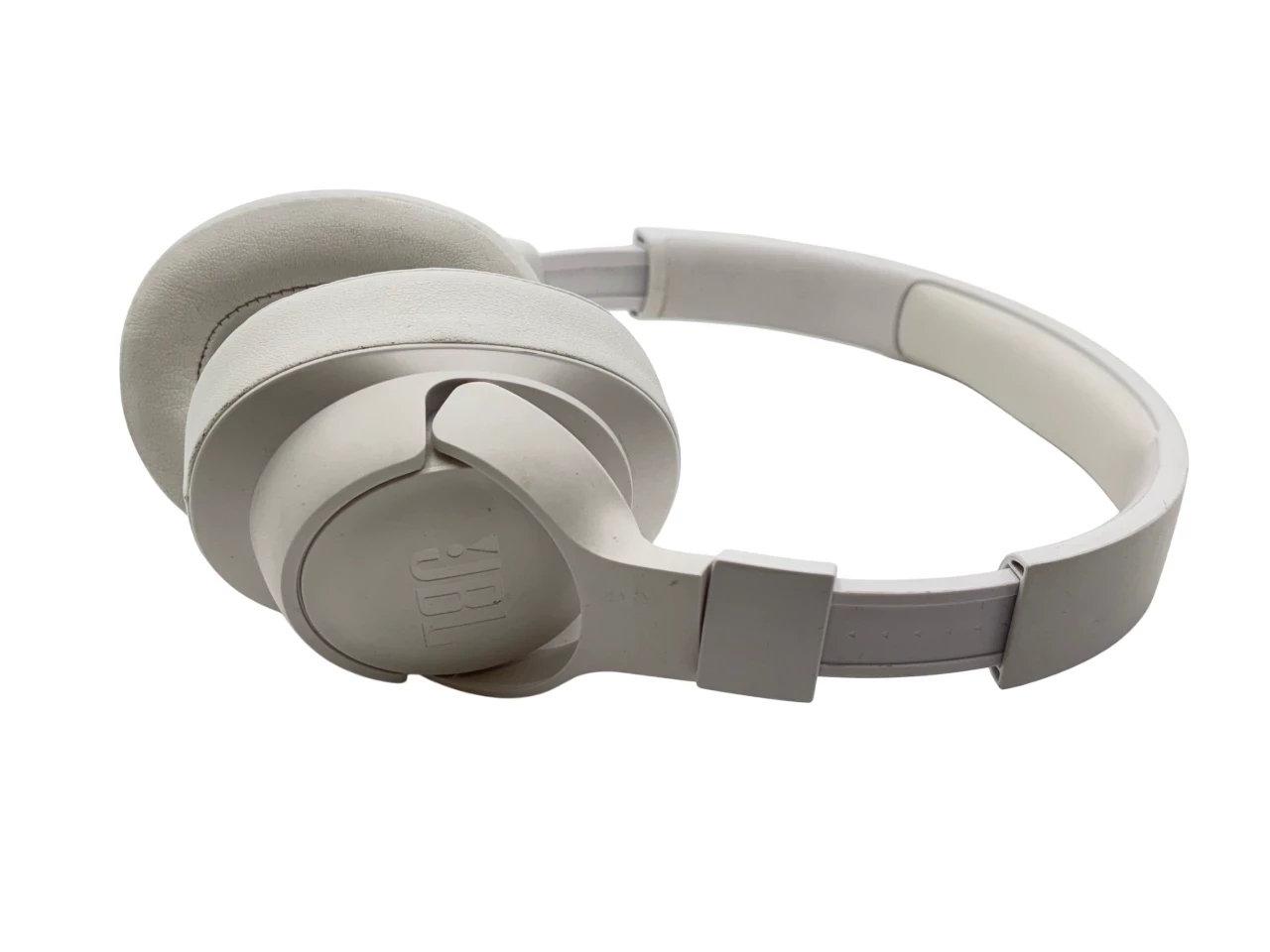 sluchawki-nauszne-jbl-tune-720bt-bezprzewodowe-biale-transmisja-sygnalu-203713-217785