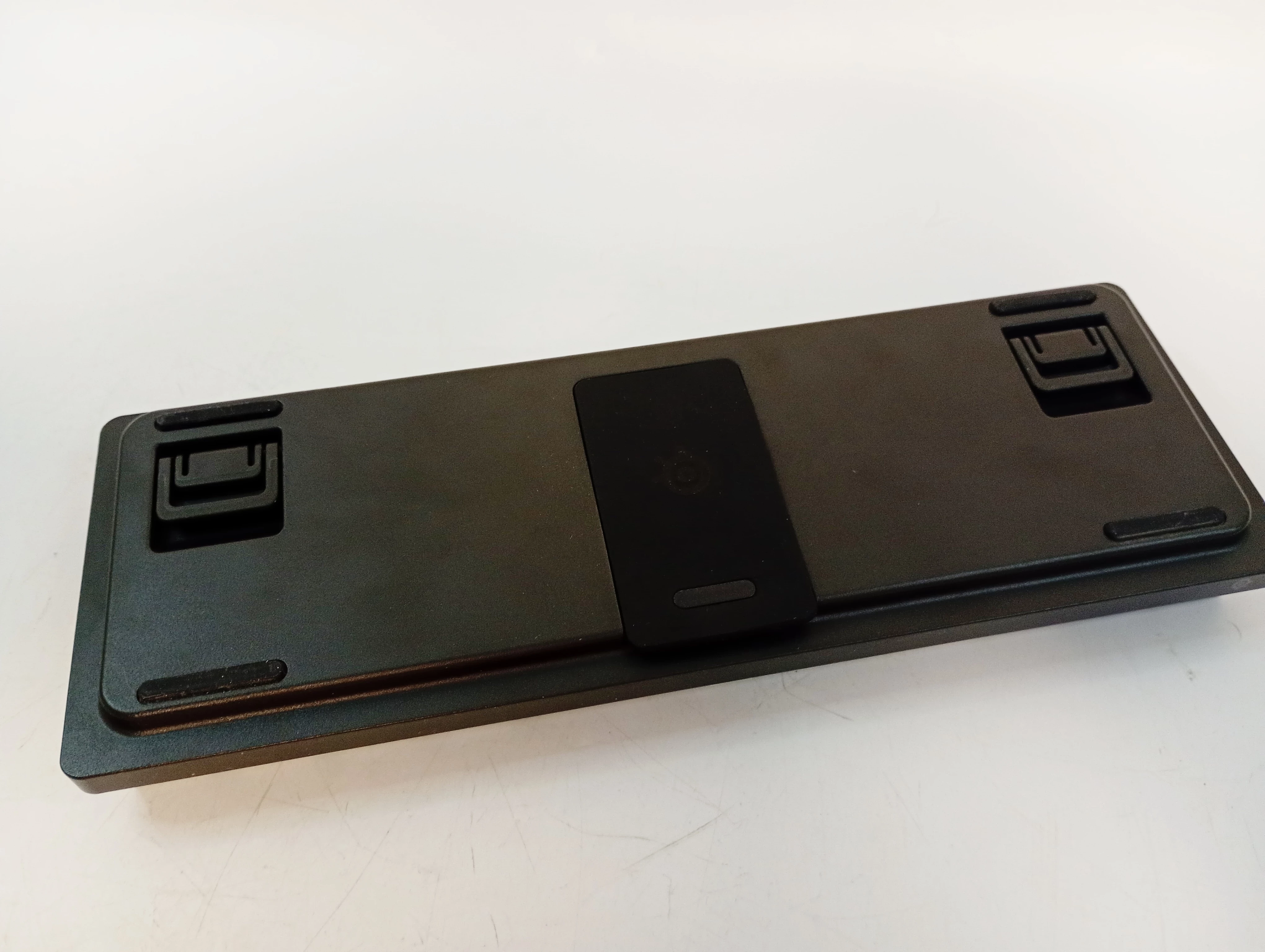 klawiatura-mechaniczna-apex-pro-mini-interfejs-1247-1