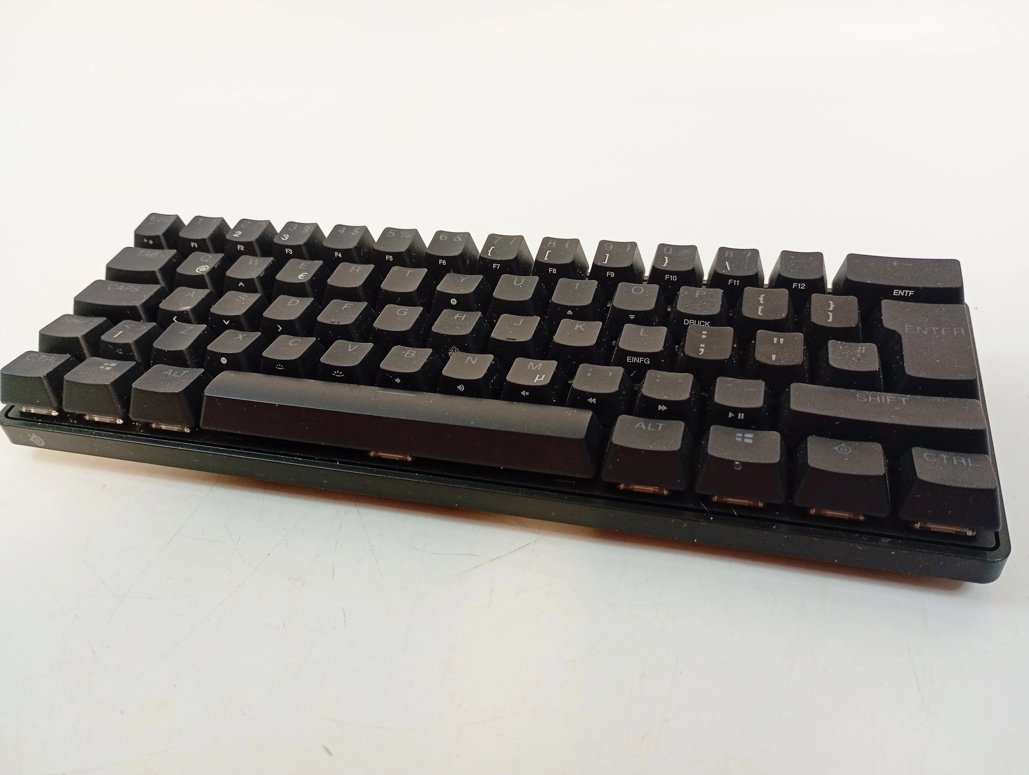 klawiatura-mechaniczna-apex-pro-mini-stan-11323-2