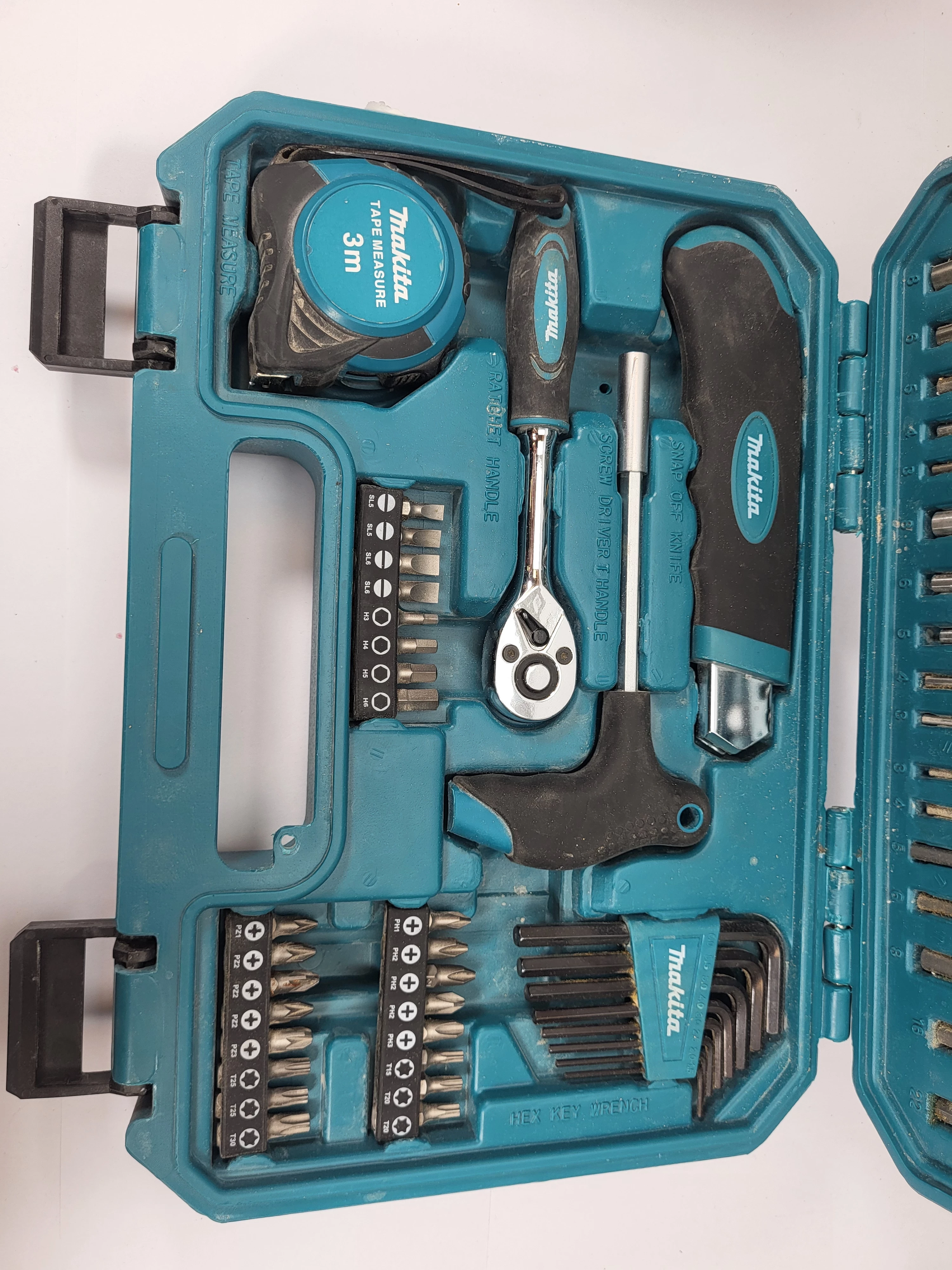 zestaw-narzedzi-makita-e-15095-ean-gtin-088381791922