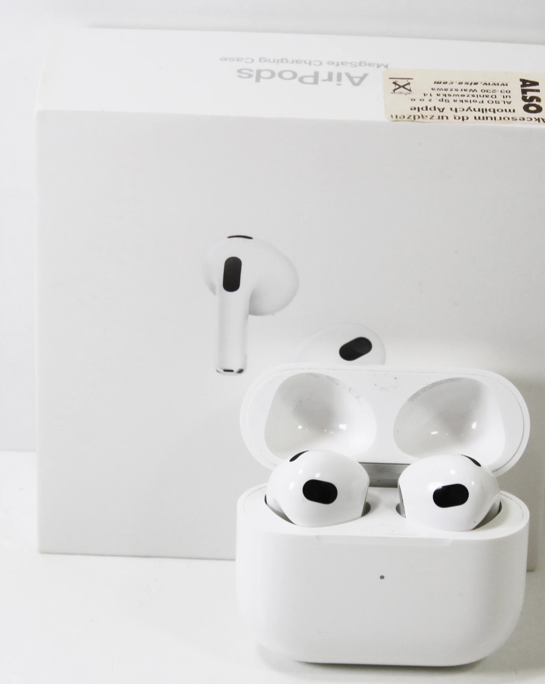 sluchawki-bezprzewodowe-douszne-apple-airpods-gen-3-a2565-magsafe-lighting-ean-gtin-194252818527