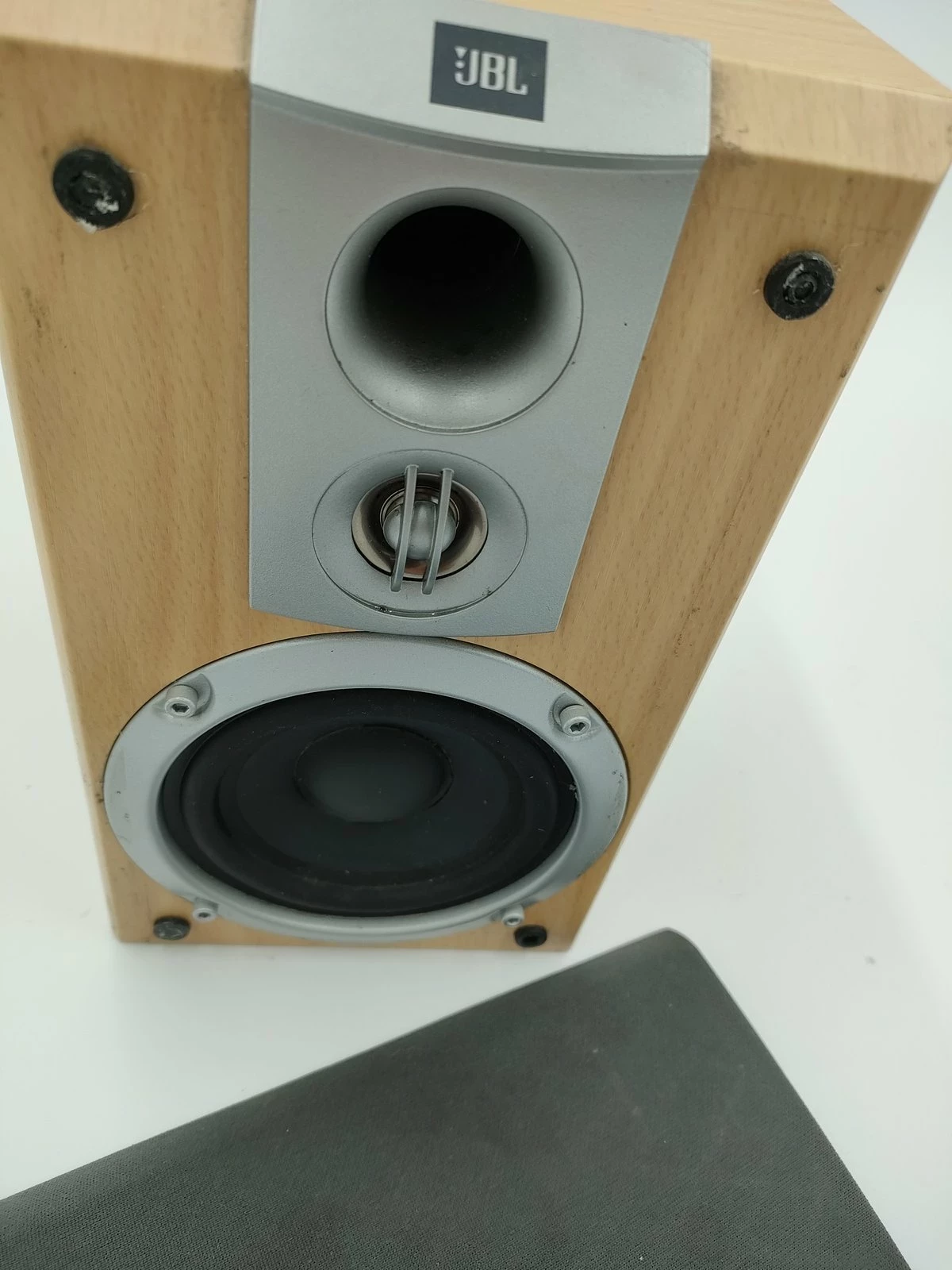 kolumny-glosnikowe-jbl-scs-178-satelity-centralny-stan-11323-2