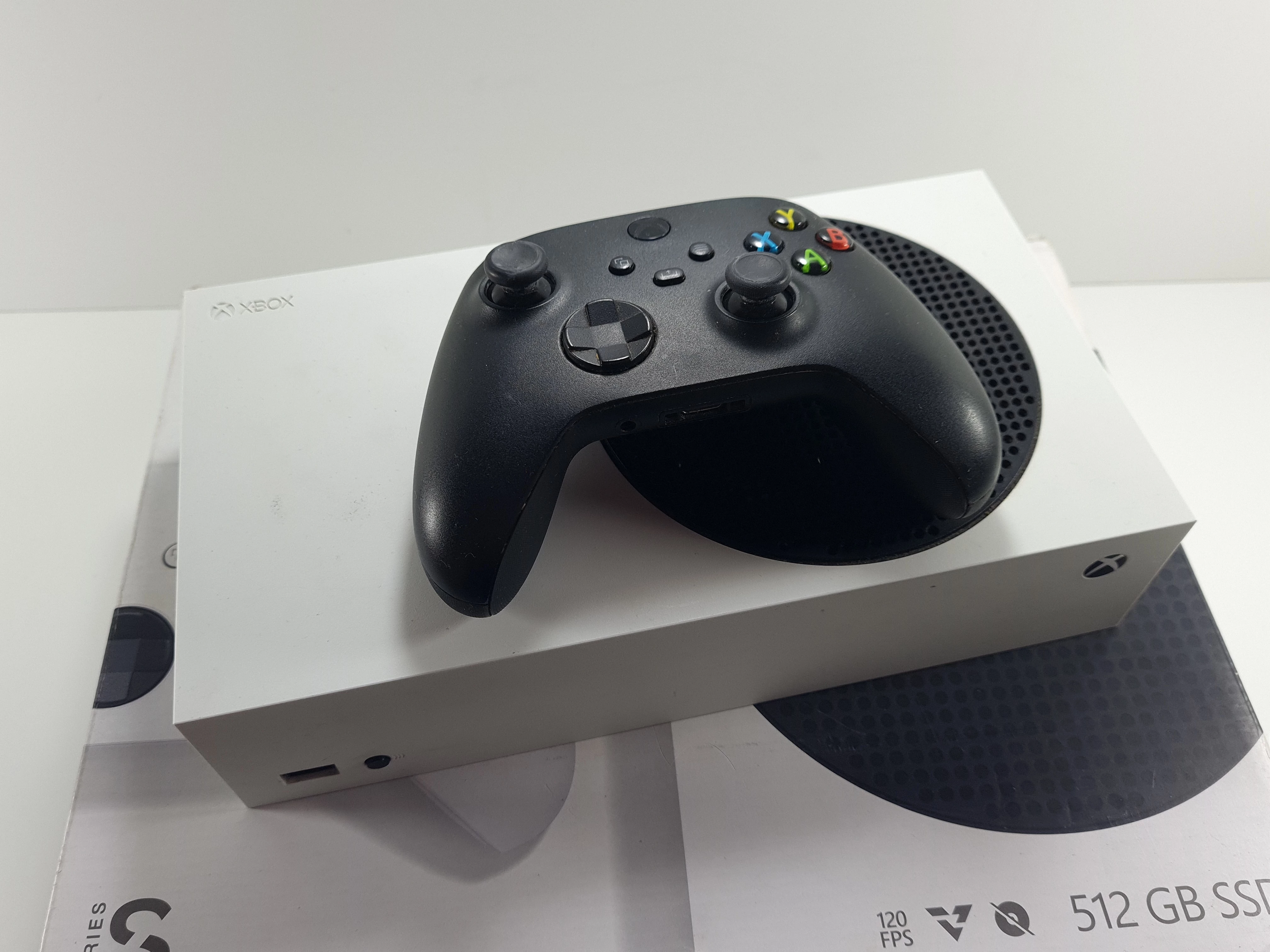 konsola-xbox-series-s-512gb-pad-czarny-dabrowskiego-493-poznan-ska-x