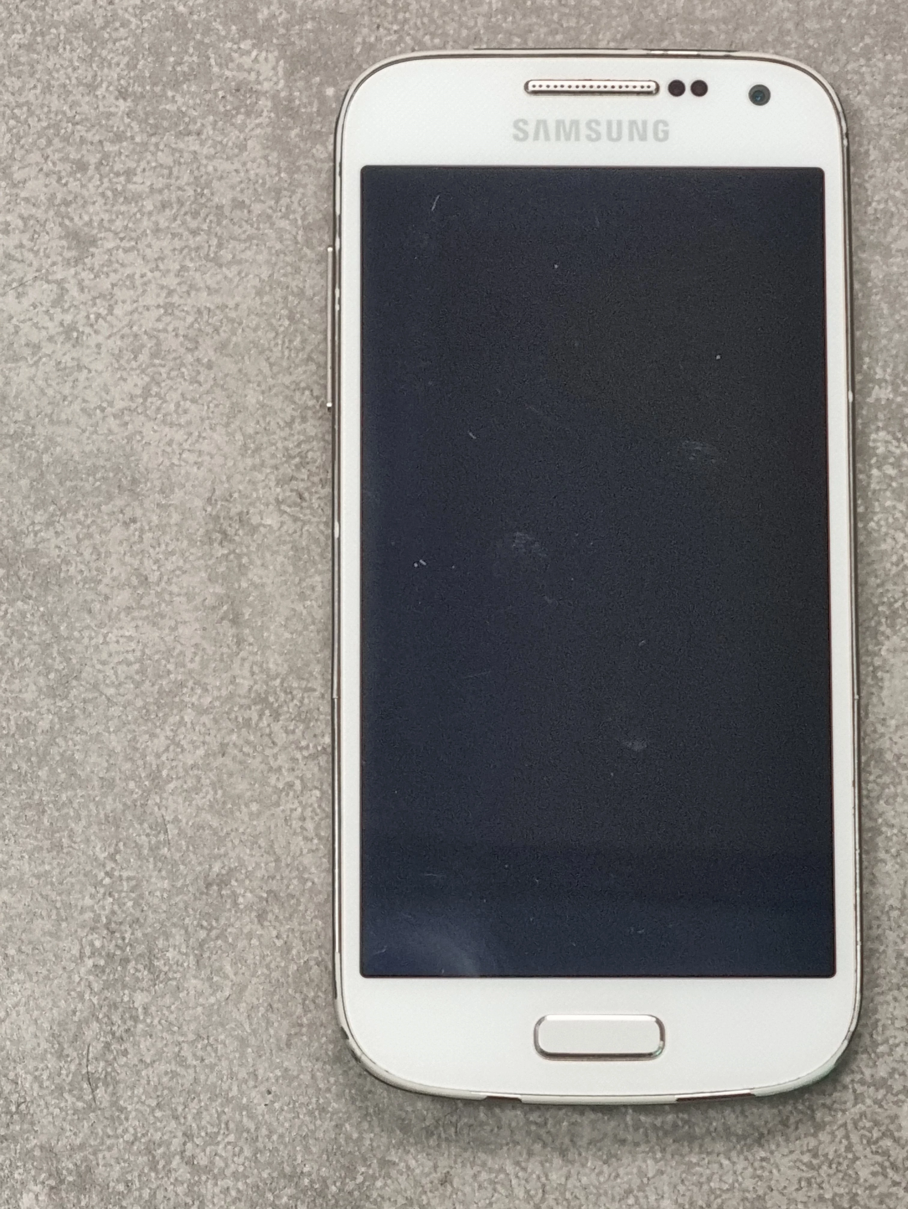 telefon-samsung-s4-mini-8gb-and44-ean-gtin-8806085679382