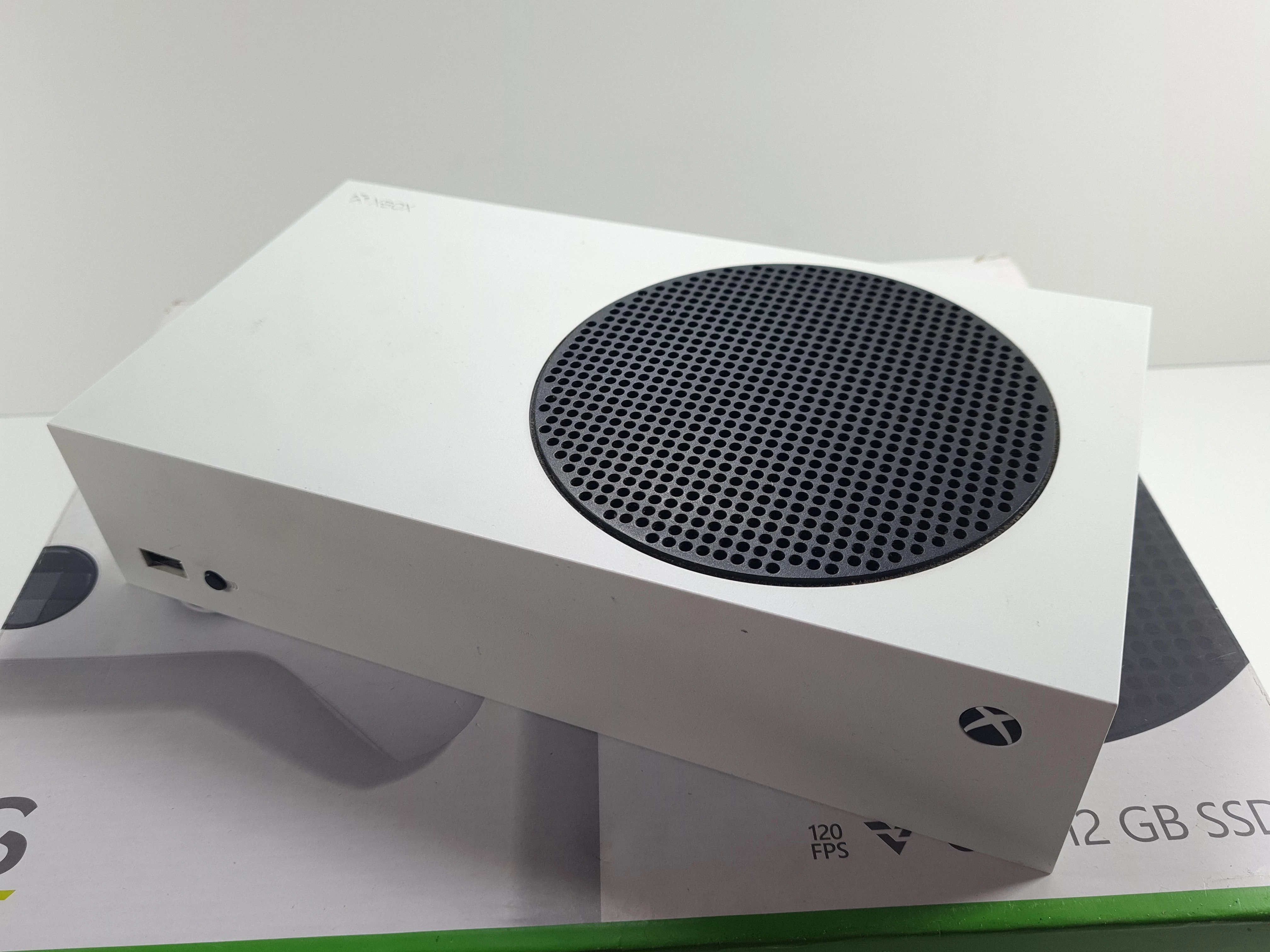 konsola-xbox-series-s-512gb-pad-czarny-rodzaj-248207-866530