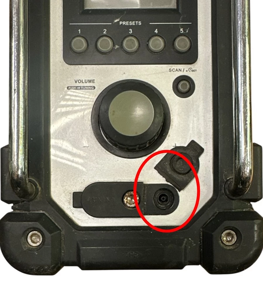 radio-budowlane-makita-dmr102-zestaw-stan-11323-2