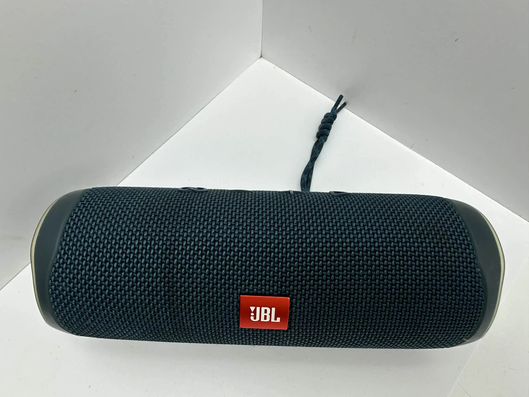 glosnik-jbl-flip-5-stan-11323-2