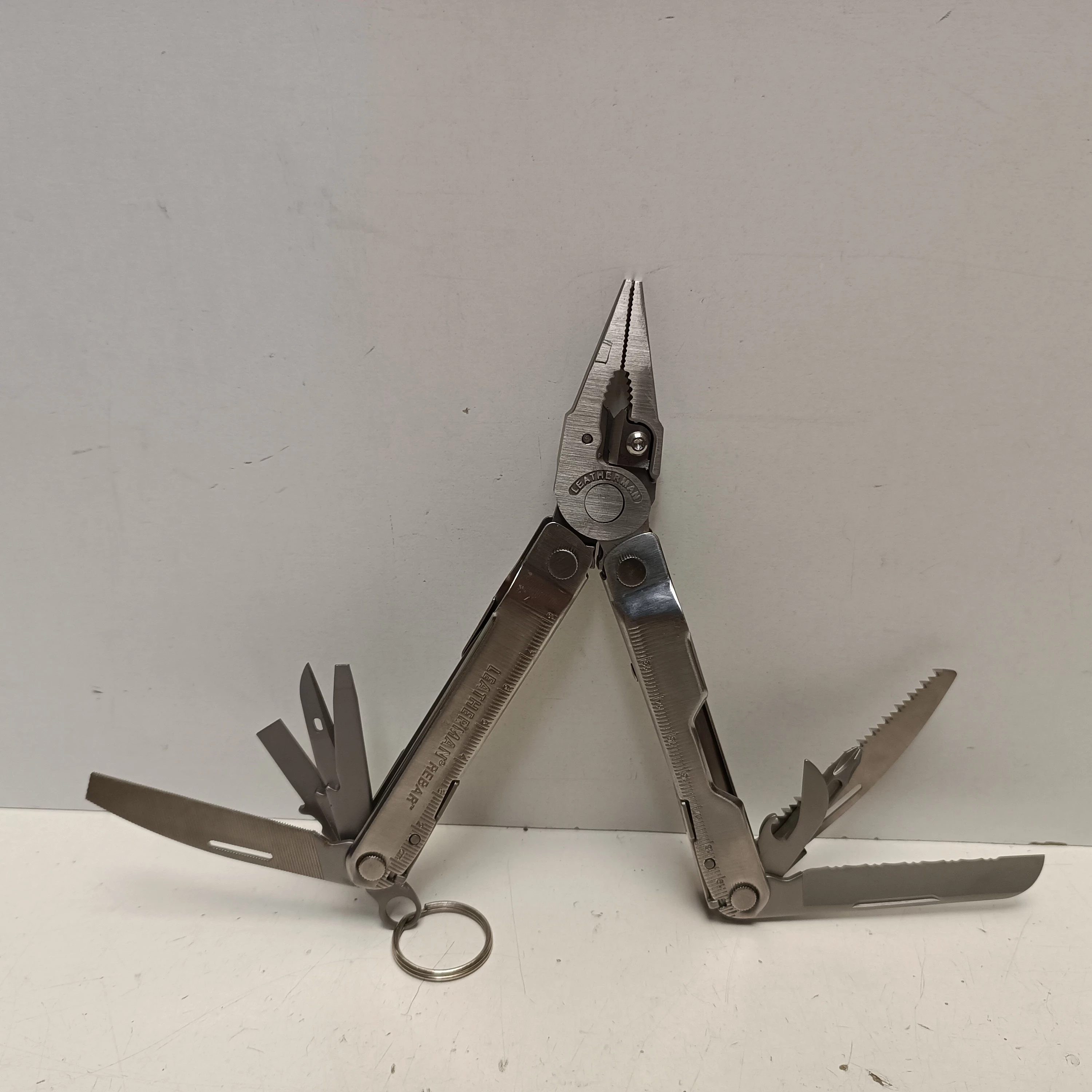 multitool-leatherman-17-w-1-osiedle-teatralne-3u15-krakow