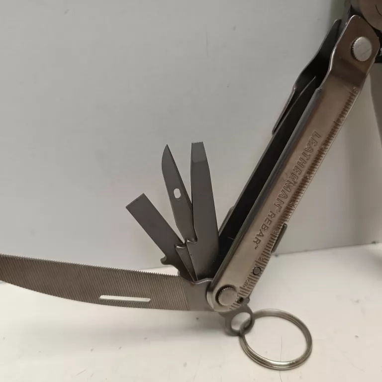 multitool-leatherman-17-w-1-kod-producenta-831557