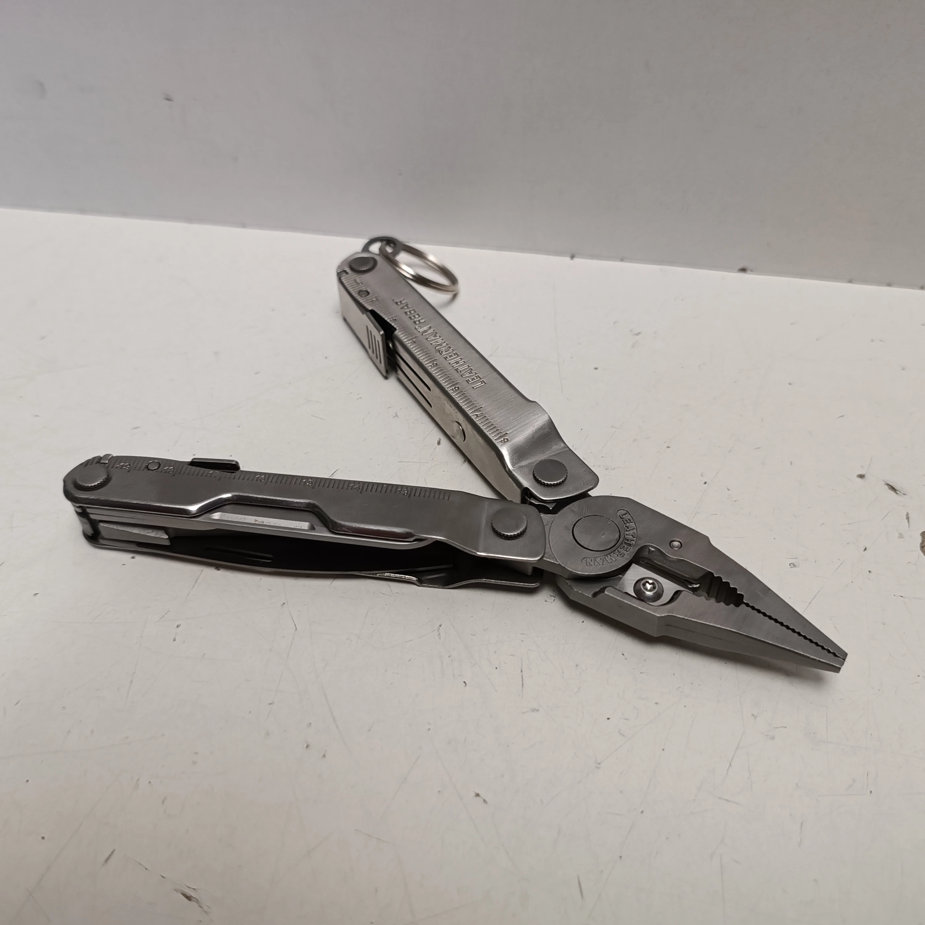 multitool-leatherman-17-w-1-model-rebar