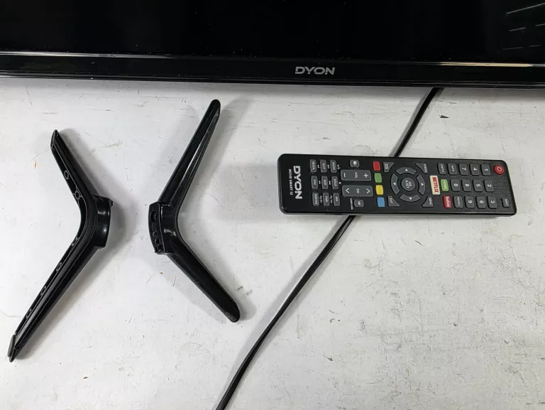 TELEWIZOR DYON MOVIE SMART 32