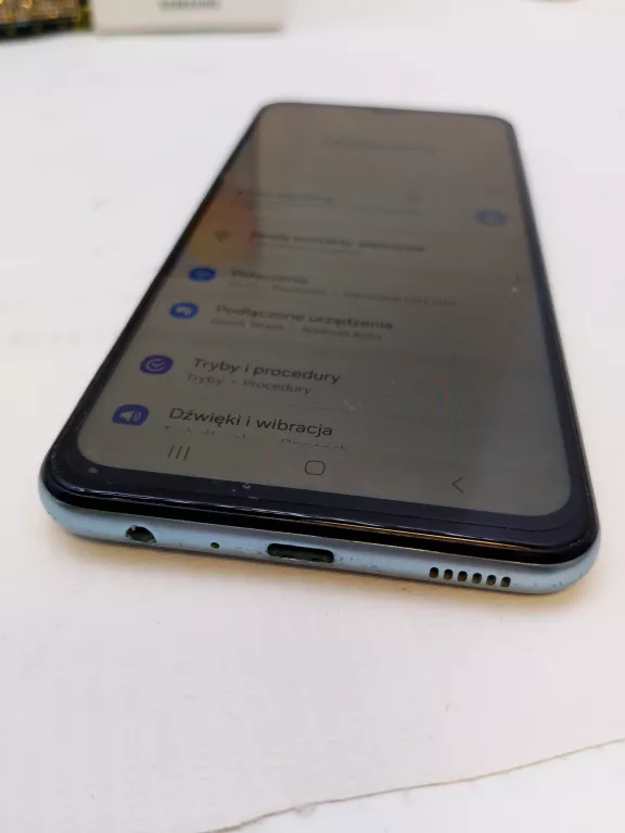 telefon-samsung-galaxy-m23-5g-4128gb-komplet-przekatna-ekranu-660