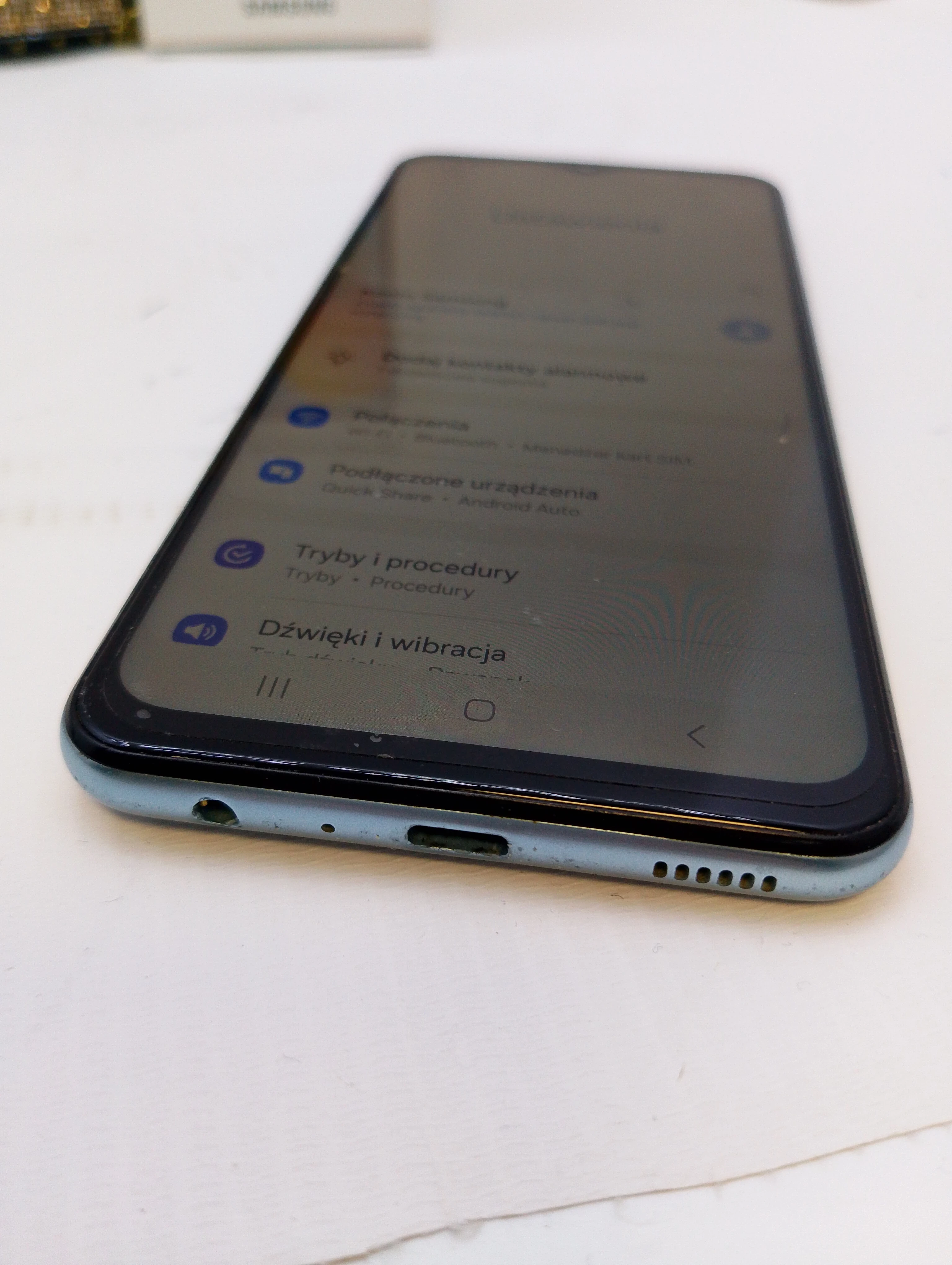 telefon-samsung-galaxy-m23-5g-4128gb-komplet-przekatna-ekranu-660