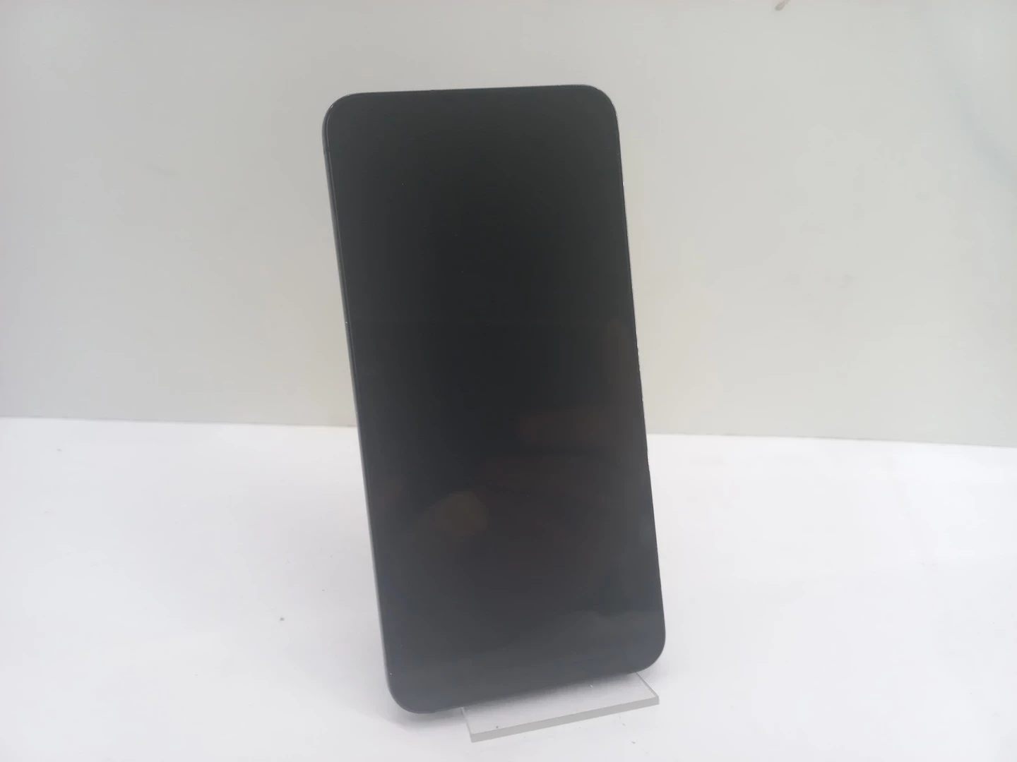 telefon-samsung-galaxy-s23-8128gb-stan-11323-2