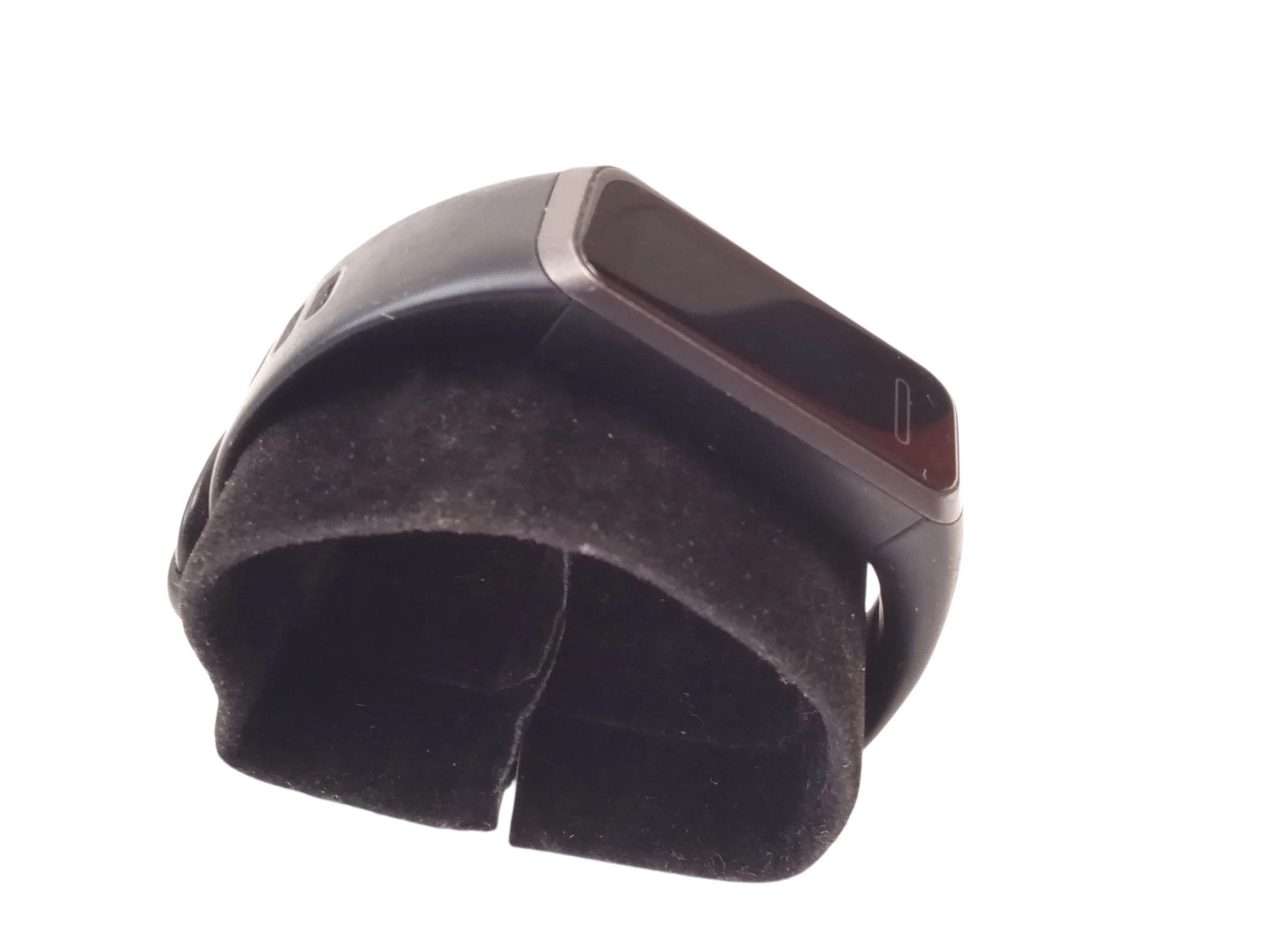 smartband-huawei-band-4-czytaj-grubosc-koperty-1250