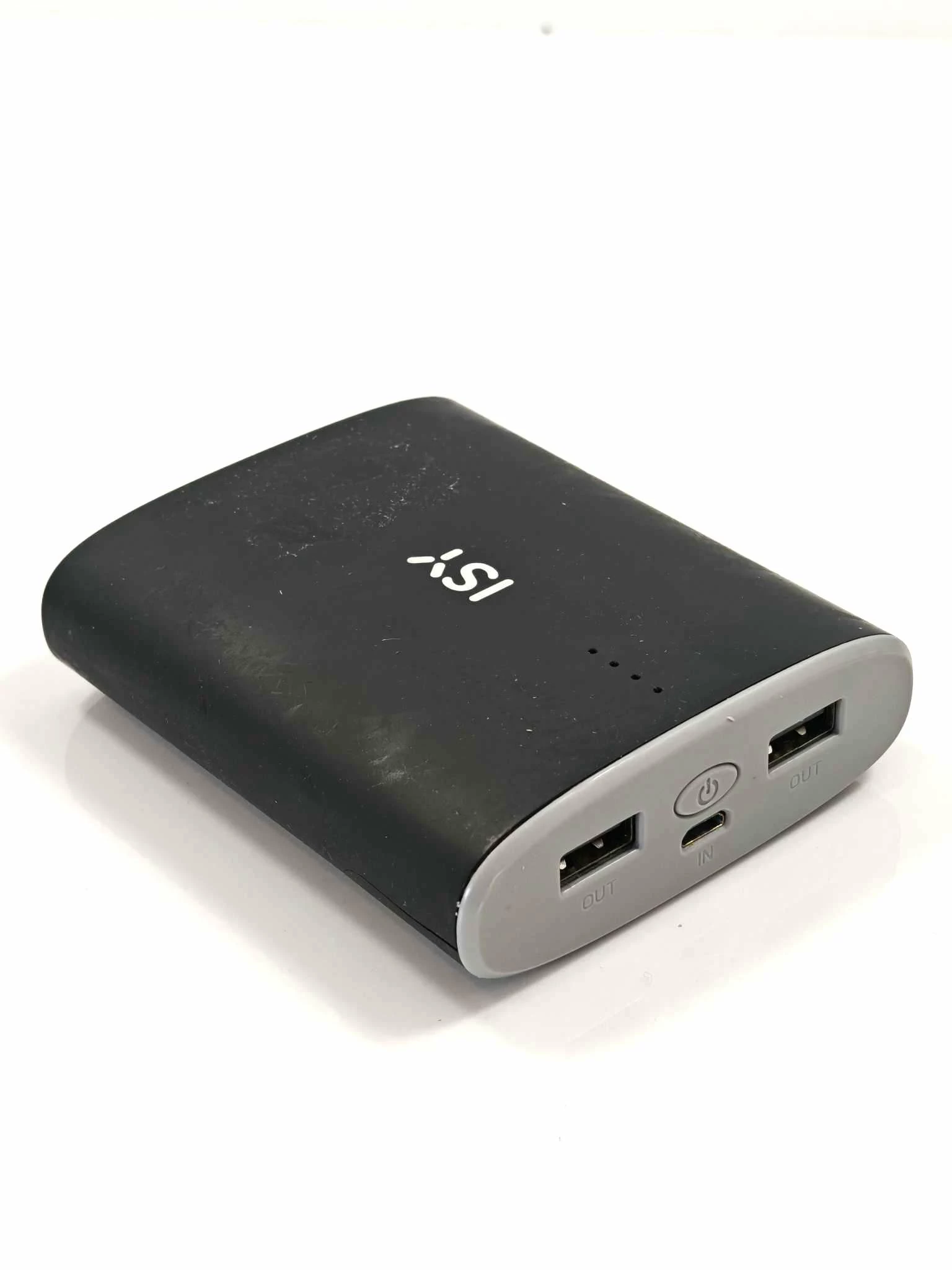 powerbank-10000-mah-isy-iap400-1-sieminskiego-37-gliwice