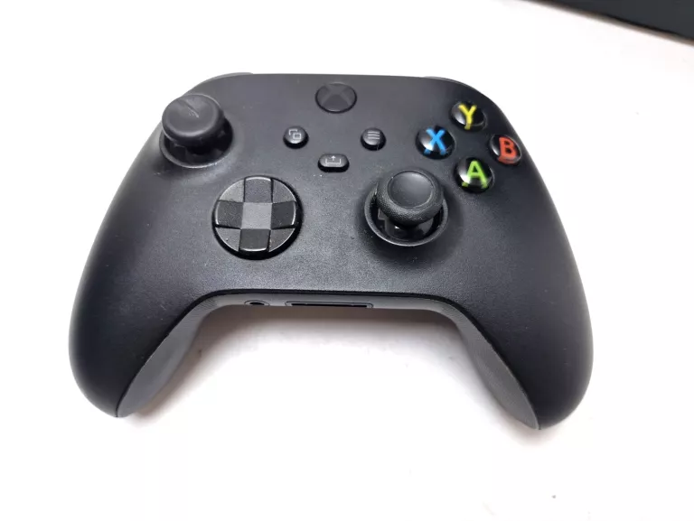 KONSOLA XBOX SERIES 1TB SSD + PAD, PUDEŁKO