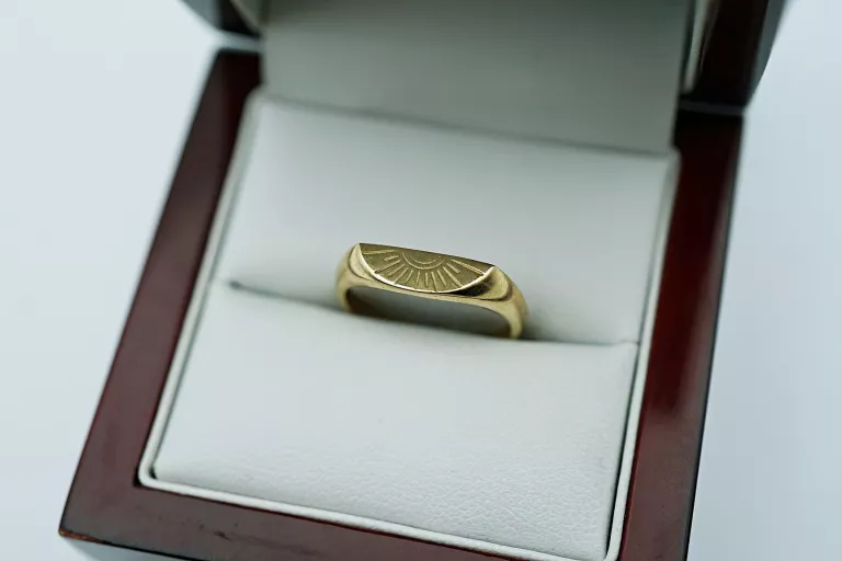 PIĘKNY ZŁOTY PIERŚCIONEK PR333 8K 1,42G R14