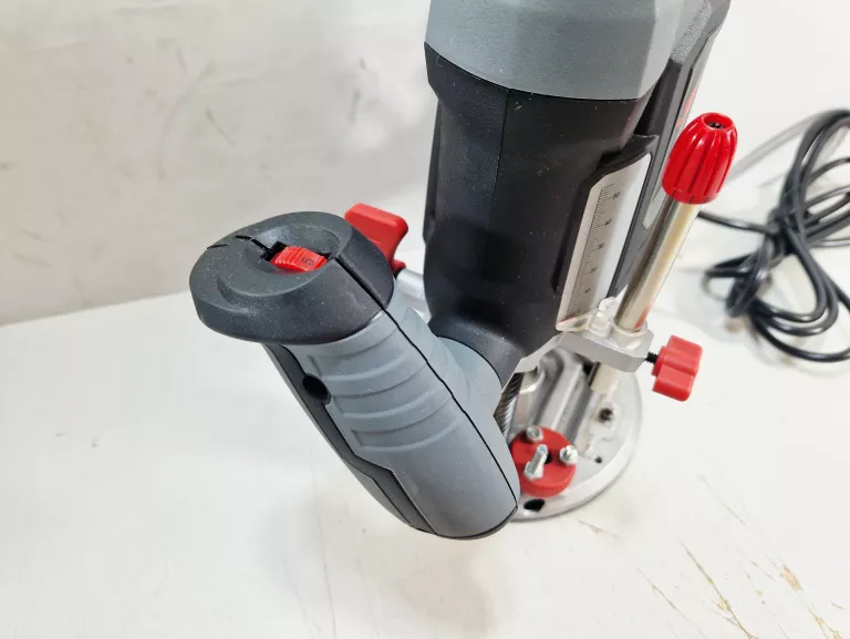 frezarka-gornowrzecionowa-skil-1200w-super-stan-rodzaj-frezarki-25452-1