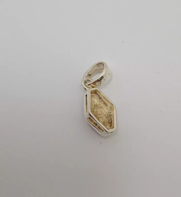 SREBRNA ZAWIESZKA ROMB 925 1,31 G