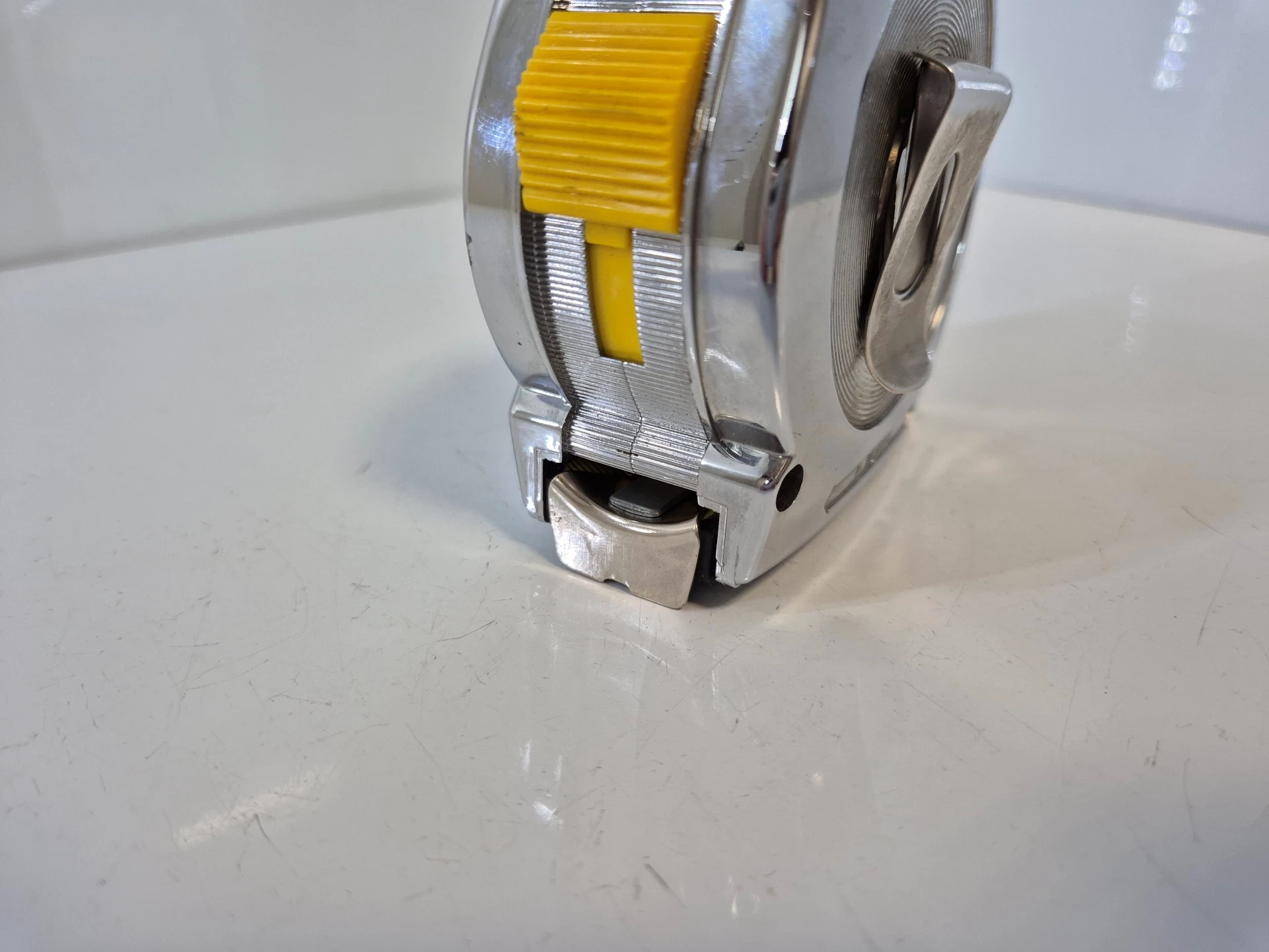 miara-zwijana-metrowka-10m-25mm-stanley-1-33-442-kod-producenta-1-33-442