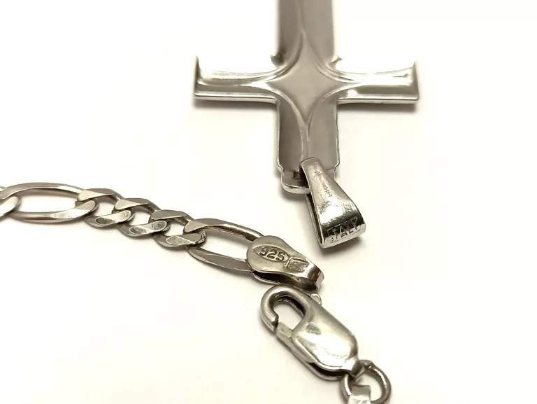 SREBRNY ŁAŃCUSZEK Z KRZYŻYKIEM SPLOT FIGARO PR 925 11,17G