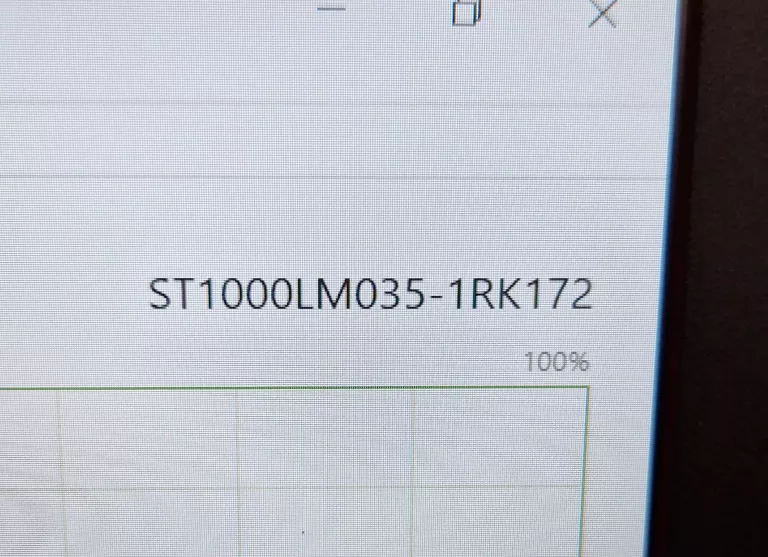 laptop-lenovo-legion-y520-i5-8gb600gb-pokrowiec-przekatna-ekranu-156