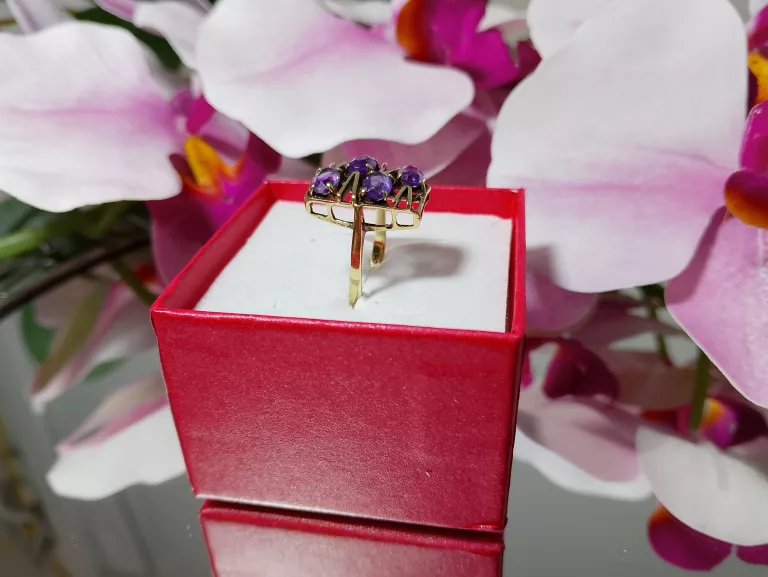 PIĘKNY ZŁOTY PIERŚCIEŃ  3,62 G 585