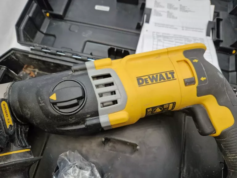 DEWALT D25144K WIERTARKA UDAROWA SDS+  2025R
