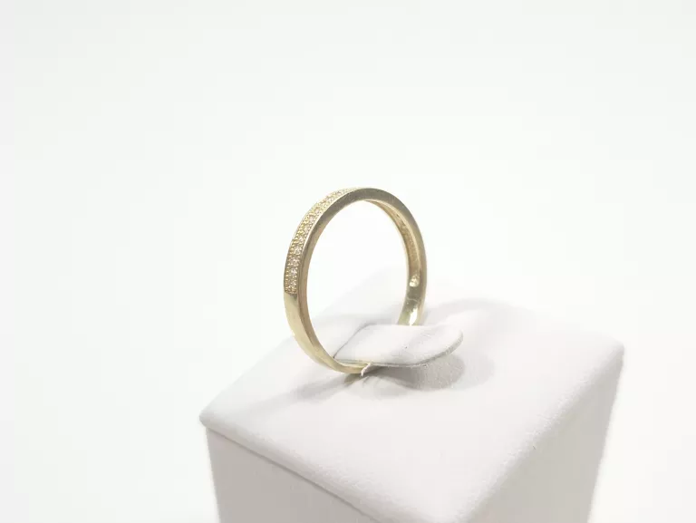 ZŁOTY PIERŚCIONEK Z CYRKONIAMI 585 1.96G R19