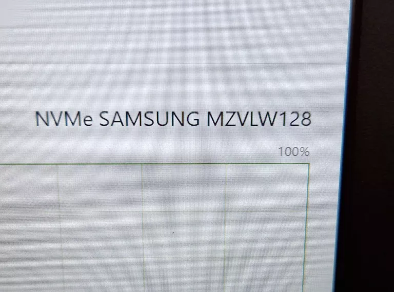 laptop-lenovo-legion-y520-i5-8gb600gb-pokrowiec-rozdzielczosc-px-4474-211457