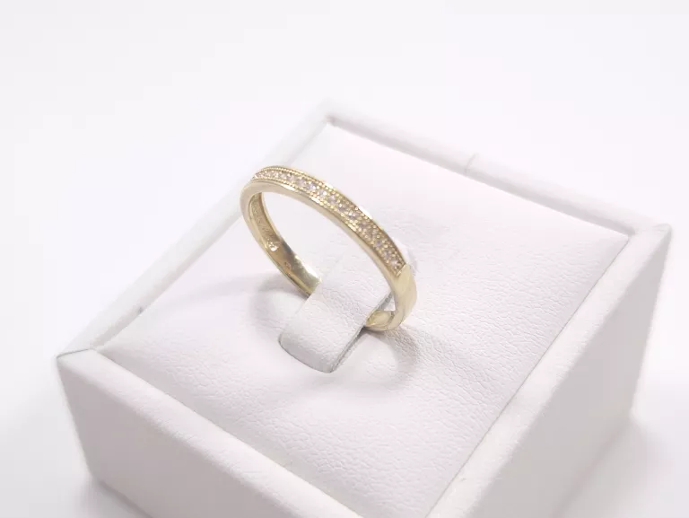 ZŁOTY PIERŚCIONEK Z CYRKONIAMI 585 1.96G R19