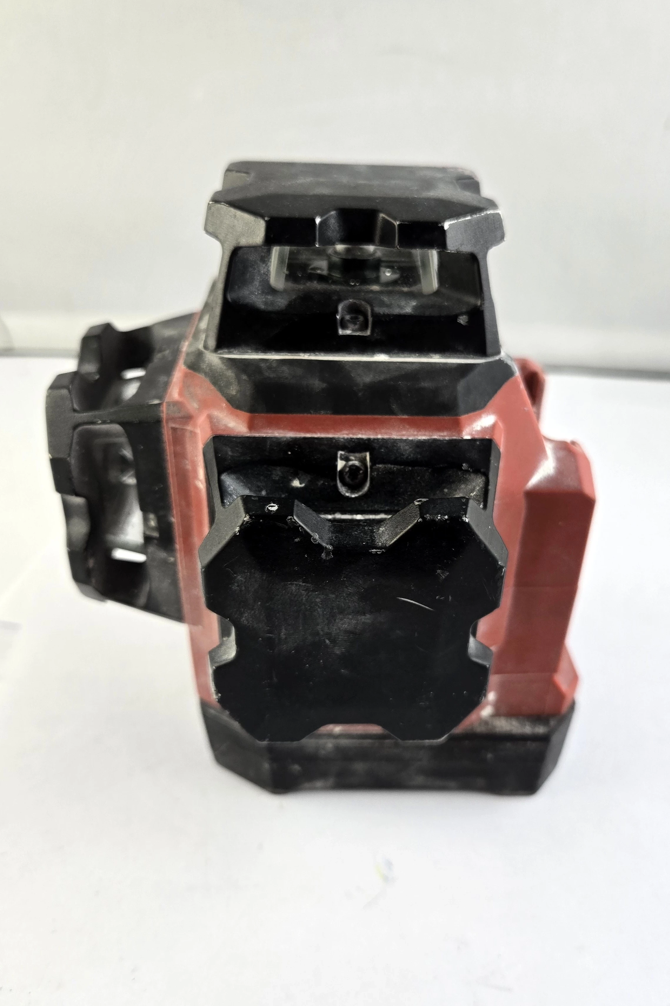 hilti-pm-30-mg-laser-akumulator-ladowarka-kod-producenta-pm-30-mg