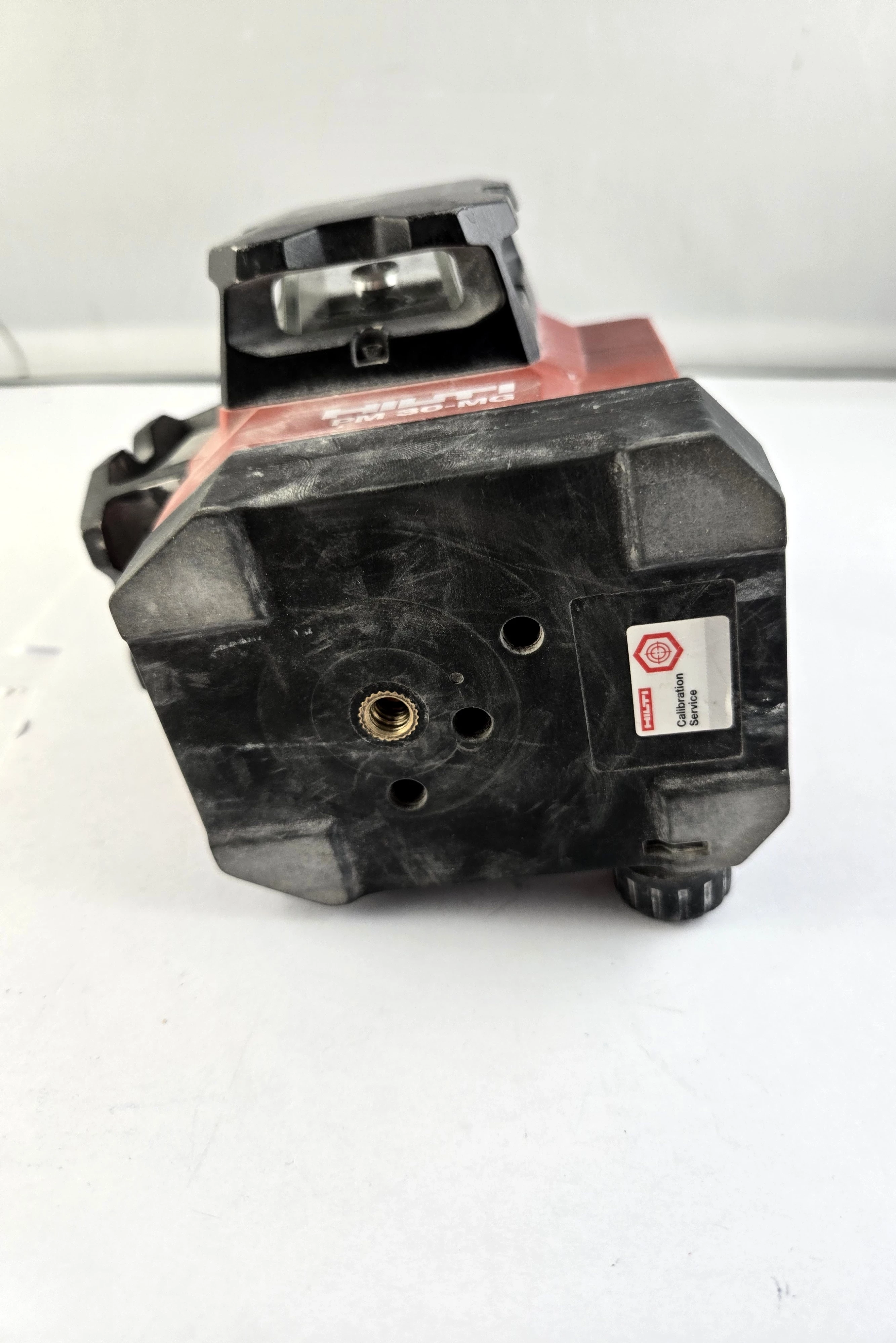 hilti-pm-30-mg-laser-akumulator-ladowarka-marka-248811-950608