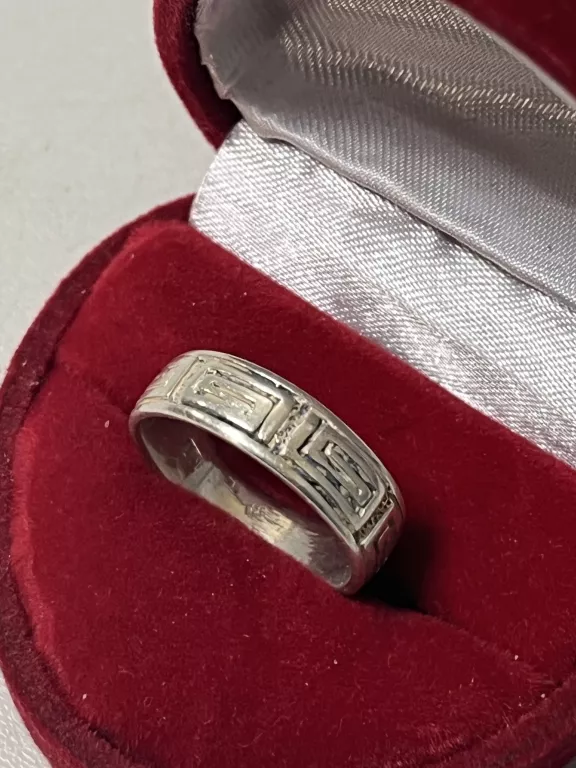 SREBRNY PIERŚCIONEK 3,32/925 R.14