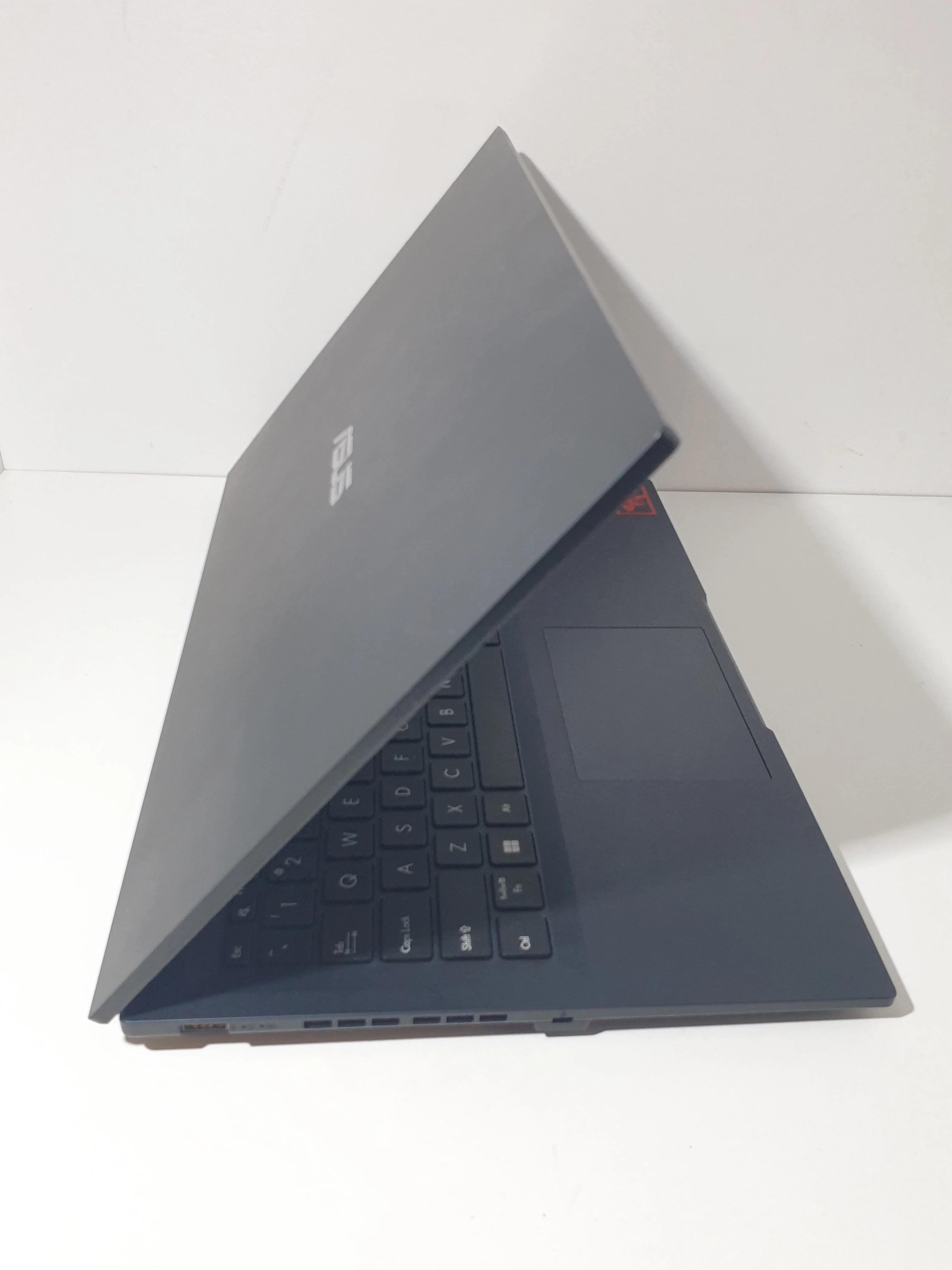 laptop-asus-expertbook-b1502cba-156-intel-core-i3-16-gb-256-gb-rozdzielczosc-px-4474-211457
