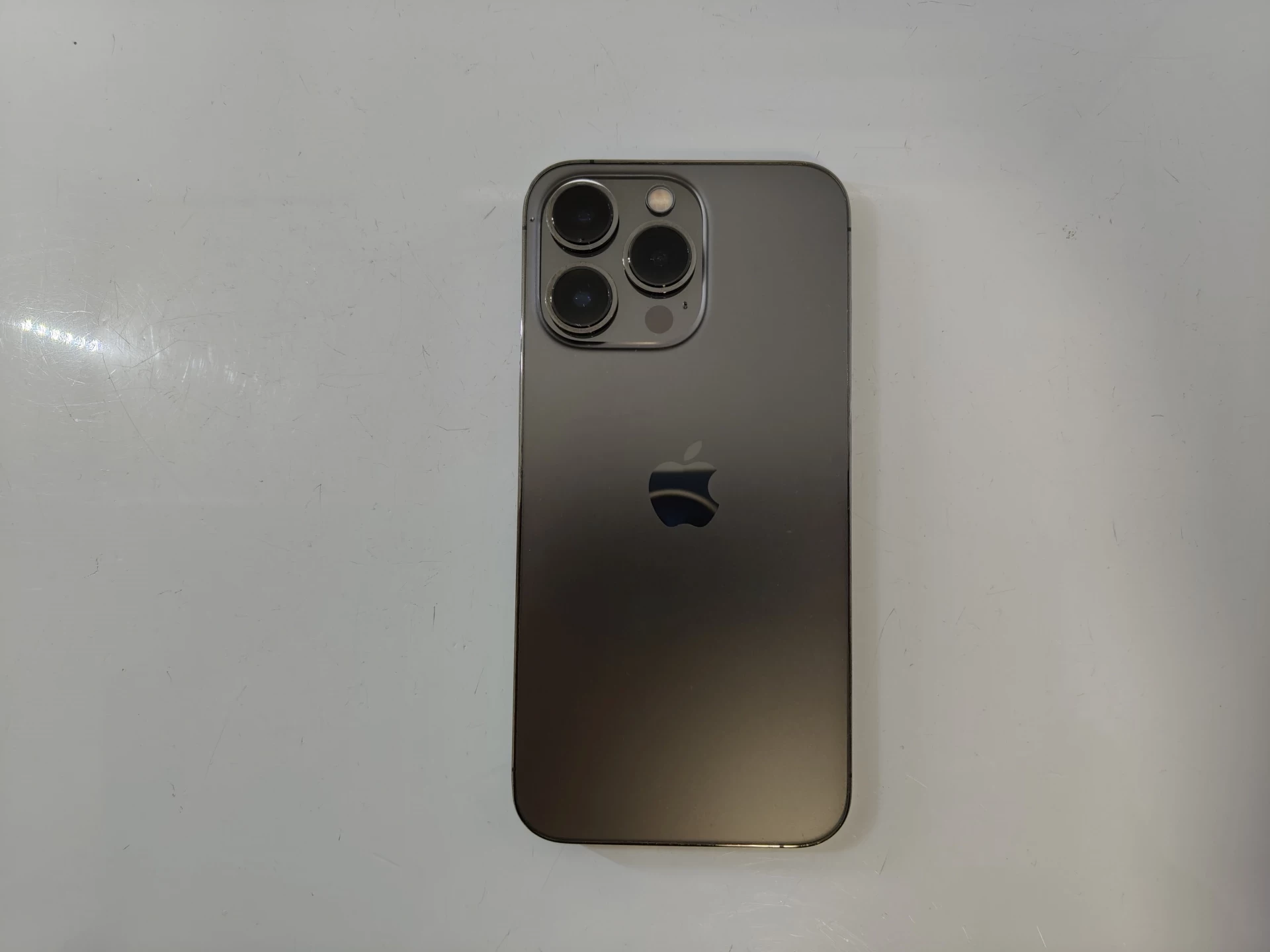 apple-iphone-13-pro-6256gb-bateria-85-stan-11323-2